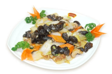 Капуста с древесными грибами (木耳白菜片) 400гр.